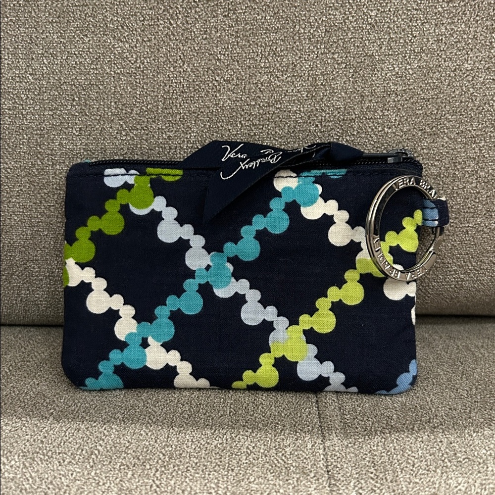 Vera Bradley Disney Zip ID “Where’s Mickey?” GUC 💙💚